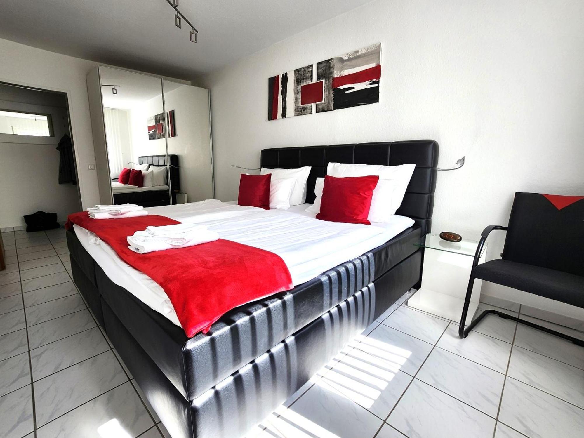 Innovative 2-Zimmer-Ferienwohnung Am Kurpark Bad Kreuznach Esterno foto